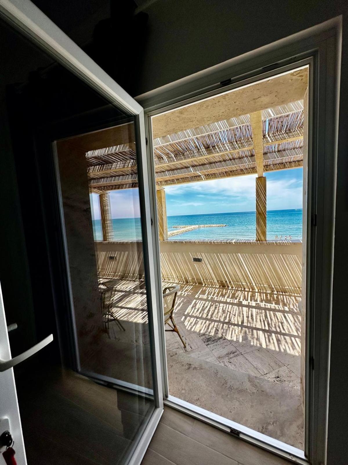 Il Paradiso Sul Mare Anzio Eksteriør billede